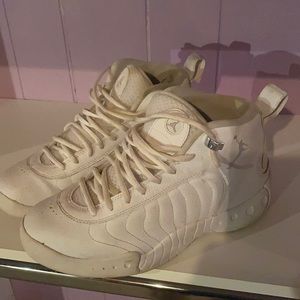 Michael Jordan’s jumpman pro 11 white